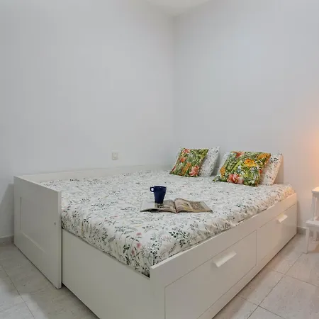 Vanil Blanco Apartment